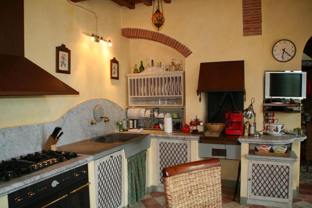 Podere Gianpaolo Пеша Экстерьер фото